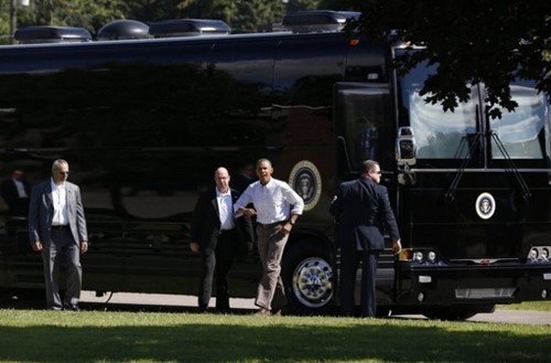 Khám phá xe buýt Ground Force One chuyên chở Tổng thống Mỹ